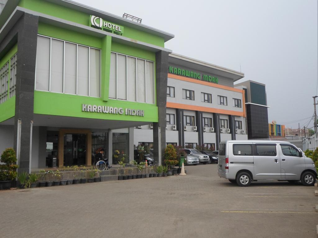 Hotel Grand Karawang Indah Extérieur photo