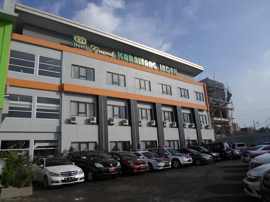 Hotel Grand Karawang Indah Extérieur photo