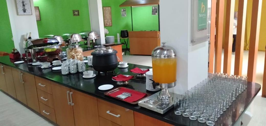 Hotel Grand Karawang Indah Extérieur photo